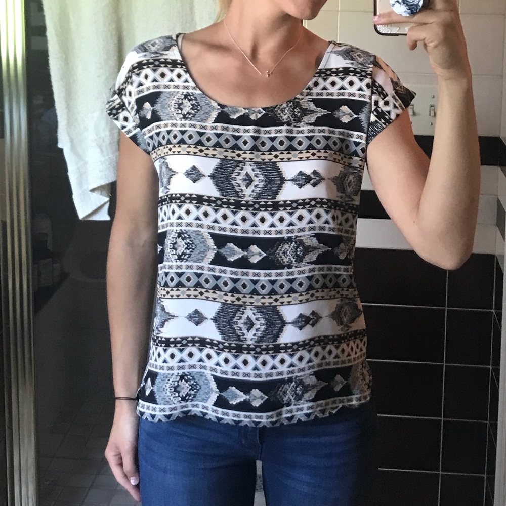 Geometric patterned blouse